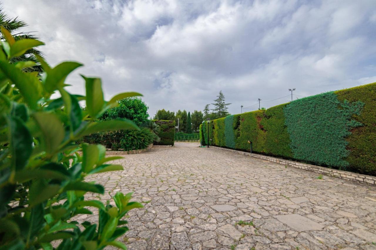 B&B Villa Adriana Andria Exterior foto